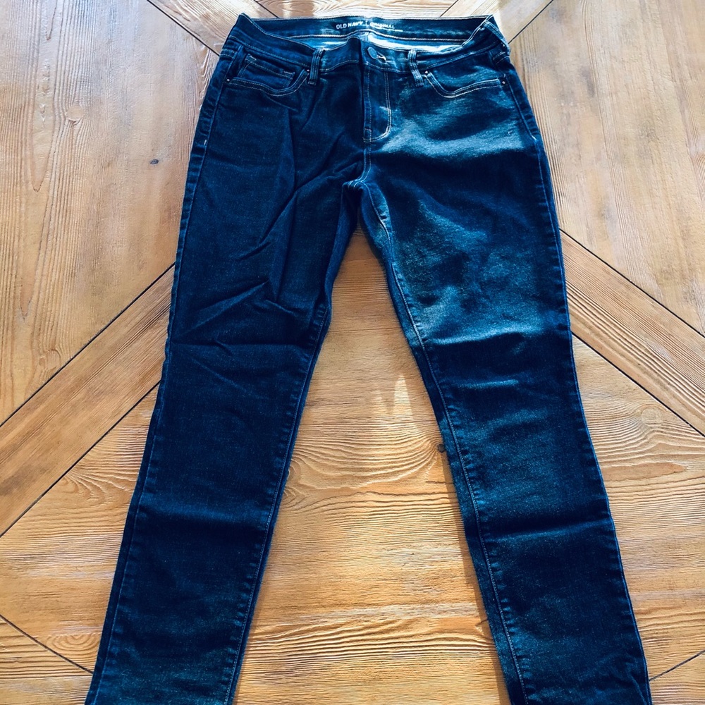 Old Navy dark denim skinny jeans - Size 6